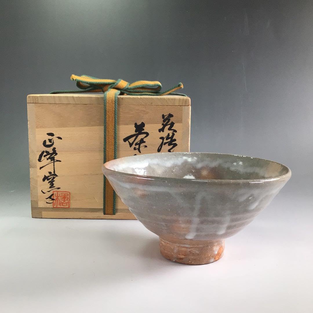 Ｓ７６８　茶碗　『萩焼』『小高正峰造』　共箱　抹茶碗　茶道具 S768 茶碗 『萩焼』『小高正峰造』 共箱 抹茶碗 茶道具 【公式通販】